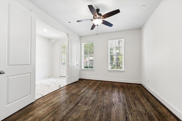 2733 Cortlandt Street, Houston, TX 77008