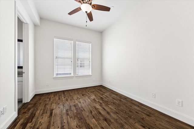 2733 Cortlandt Street, Houston, TX 77008