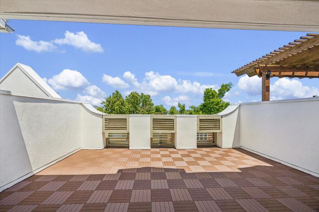 2733 Cortlandt Street, Houston, TX 77008