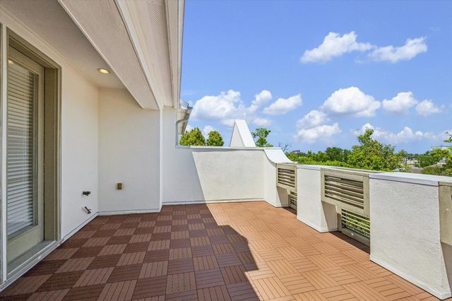 2733 Cortlandt Street, Houston, TX 77008