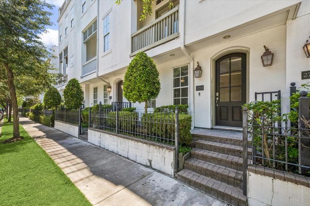 2733 Cortlandt Street, Houston, TX 77008