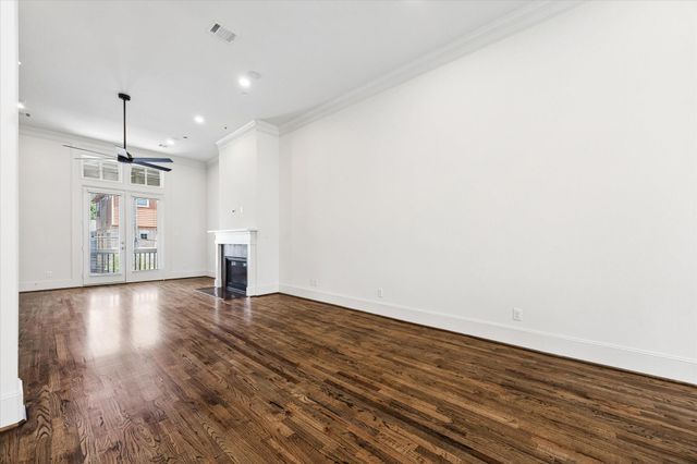 2733 Cortlandt Street, Houston, TX 77008