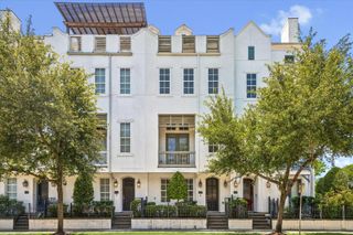 2733 Cortlandt Street, Houston, TX 77008
