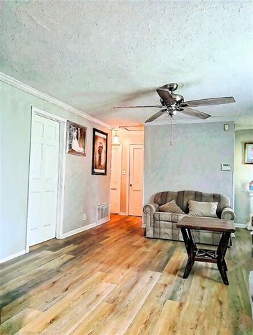 4401 Claudine Lane, Kansas City, KS 66102