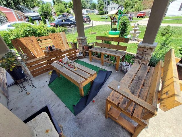 4401 Claudine Lane, Kansas City, KS 66102