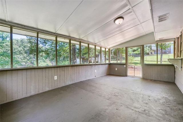7418 Rountree Drive, Riverdale, GA 30274