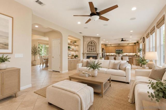 3320 Wild Oak Ln, Escondido, CA 92027