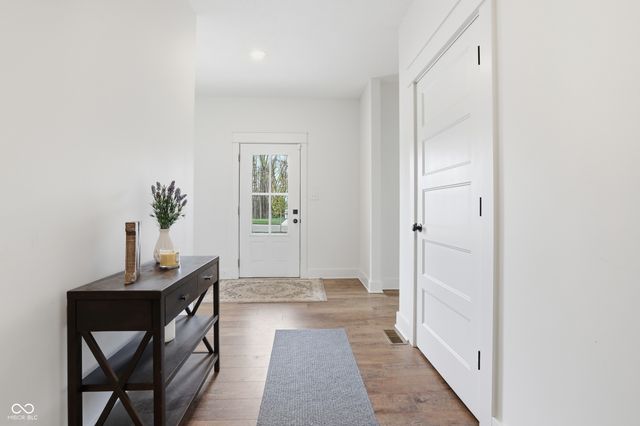 953 S Lantern Lane, Ellettsville, IN 47429