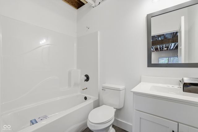 953 S Lantern Lane, Ellettsville, IN 47429
