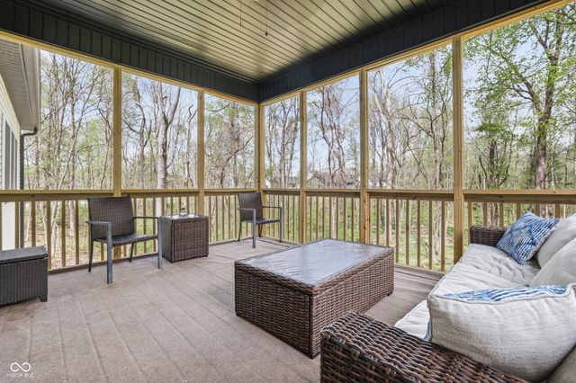 953 S Lantern Lane, Ellettsville, IN 47429