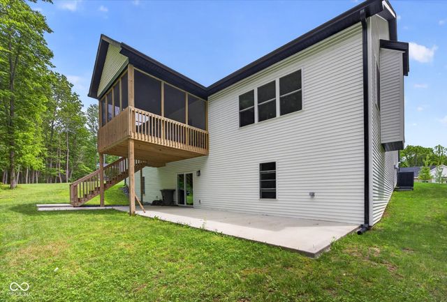 953 S Lantern Lane, Ellettsville, IN 47429