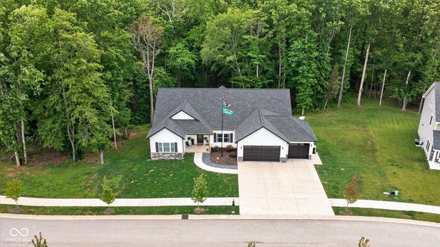 953 S Lantern Lane, Ellettsville, IN 47429