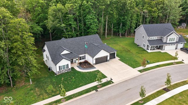 953 S Lantern Lane, Ellettsville, IN 47429