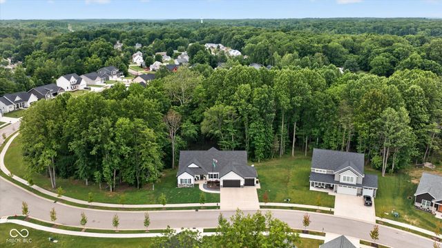 953 S Lantern Lane, Ellettsville, IN 47429