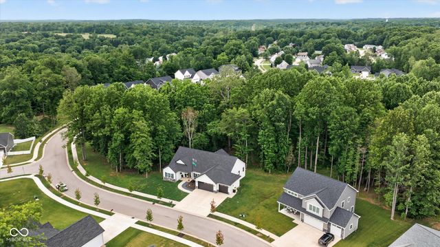 953 S Lantern Lane, Ellettsville, IN 47429
