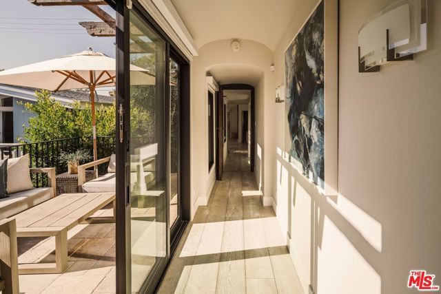 305 Grand Canal 8, Newport Beach, CA 92662