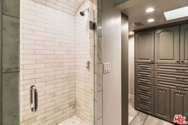 305 Grand Canal 8, Newport Beach, CA 92662