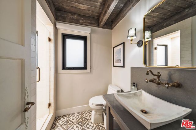 305 Grand Canal 8, Newport Beach, CA 92662