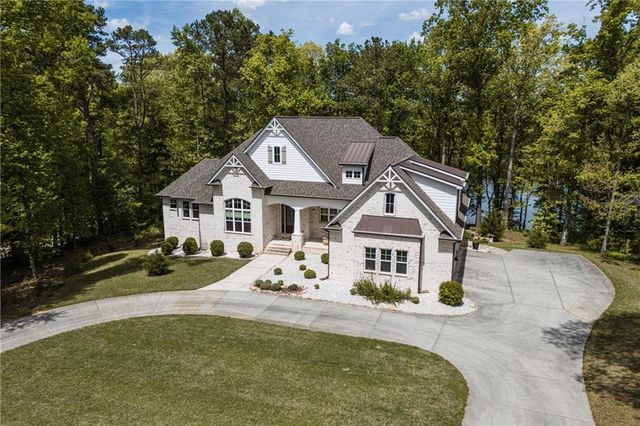 210 Darwish Drive, Mcdonough, GA 30252