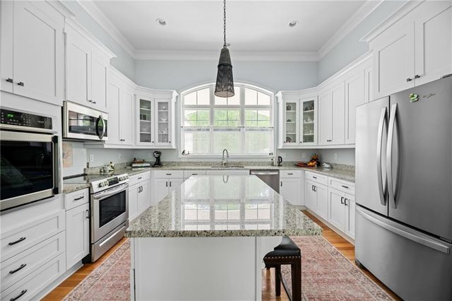210 Darwish Drive, Mcdonough, GA 30252