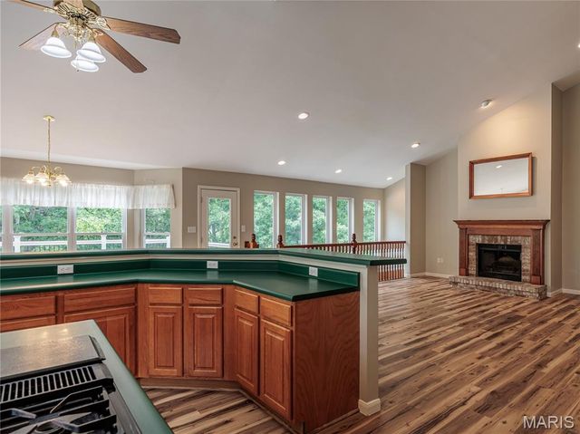 10 MERAMEC BLUFFS Court, Eureka, MO 63025
