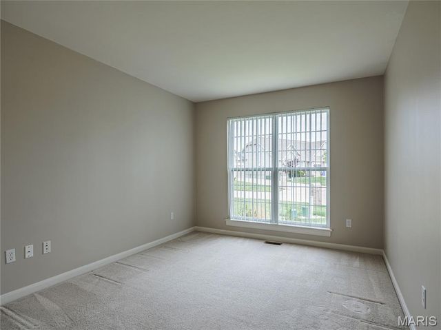 10 MERAMEC BLUFFS Court, Eureka, MO 63025