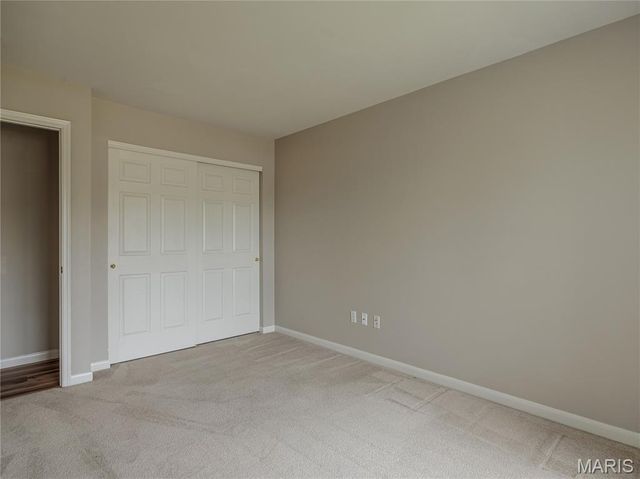 10 MERAMEC BLUFFS Court, Eureka, MO 63025