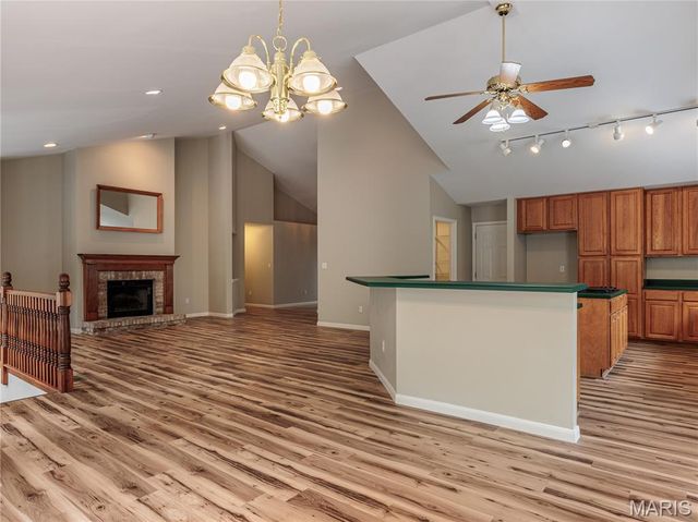 10 MERAMEC BLUFFS Court, Eureka, MO 63025