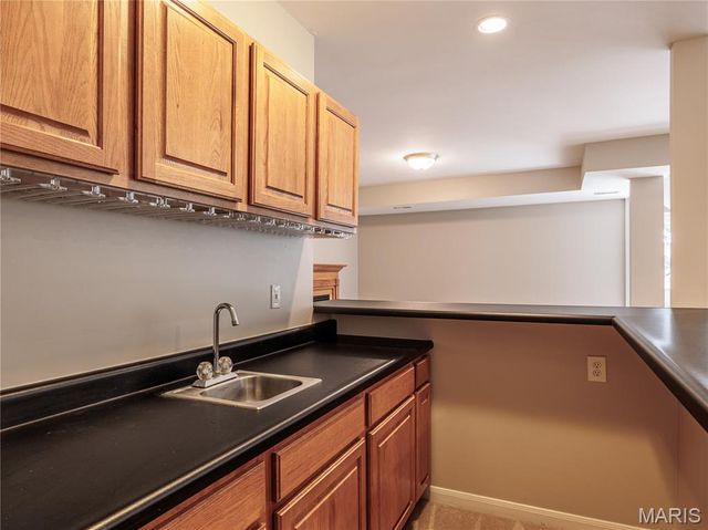 10 MERAMEC BLUFFS Court, Eureka, MO 63025