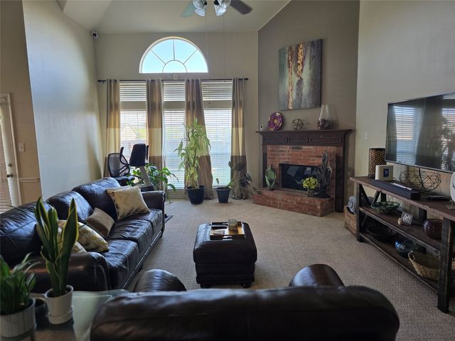 506 Magnolia Lane, Glenn Heights, TX 75154