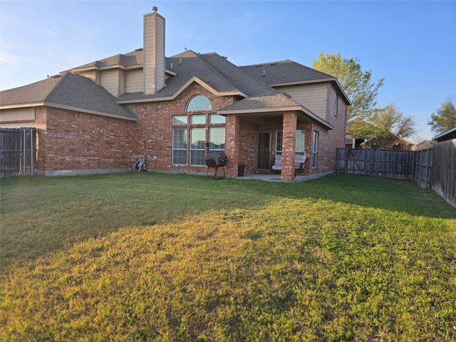 506 Magnolia Lane, Glenn Heights, TX 75154