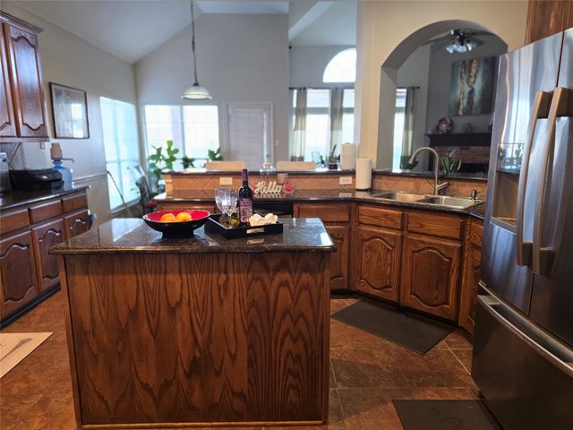 506 Magnolia Lane, Glenn Heights, TX 75154