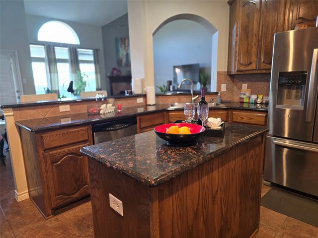 506 Magnolia Lane, Glenn Heights, TX 75154