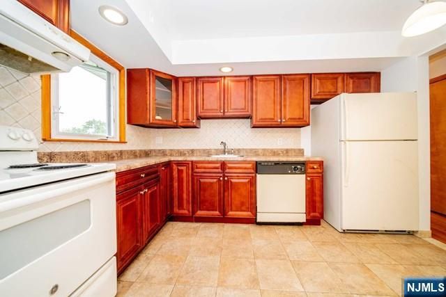 20 Lafayette Street, Little Ferry, NJ 07643
