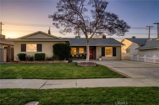 23040 Hartland, West Hills, CA 91307