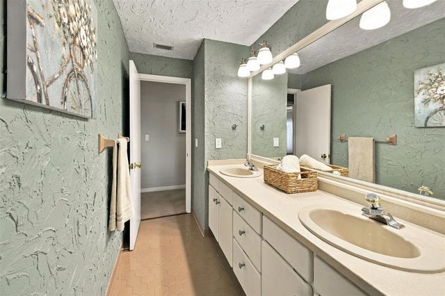5008 BAY STATE ROAD, Palmetto, FL 34221