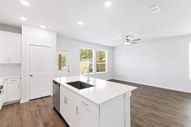 8119 Danson Lane, Pearland, TX 77584