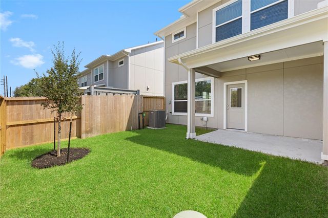8119 Danson Lane, Pearland, TX 77584