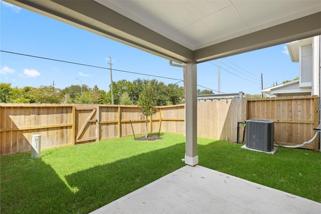 8119 Danson Lane, Pearland, TX 77584