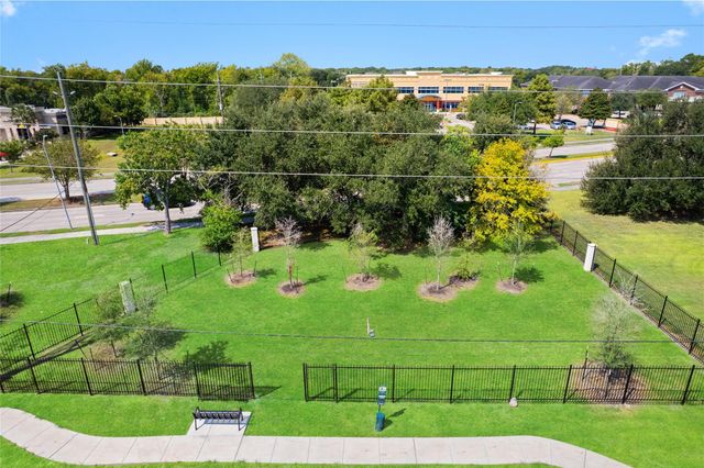 8119 Danson Lane, Pearland, TX 77584