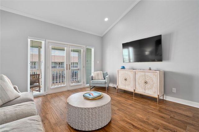 911 Sandollar St 911, Rockport, TX 78382