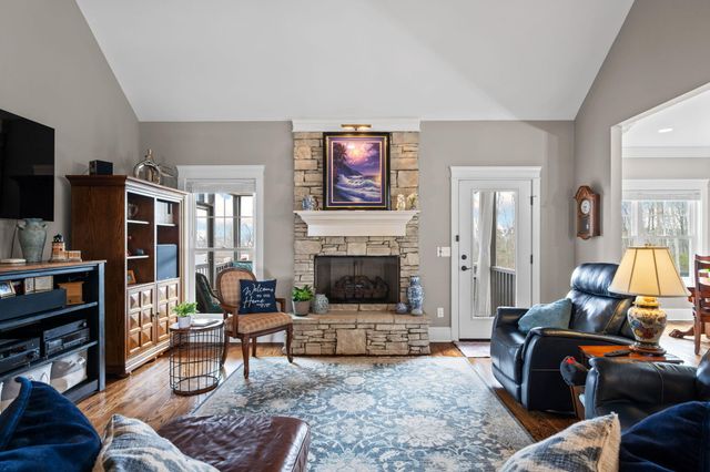 2110 River Watch Drive, Soddy Daisy, TN 37379