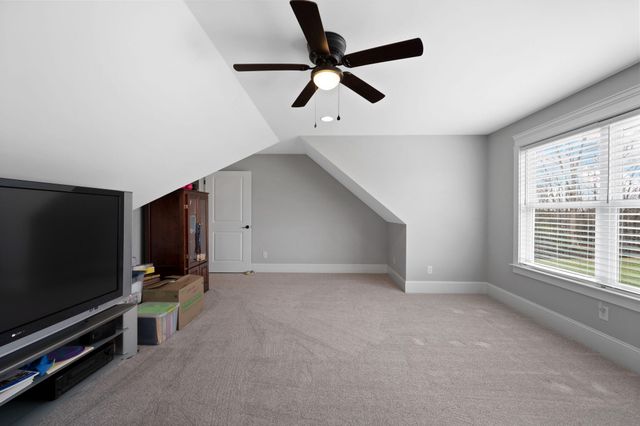 2110 River Watch Drive, Soddy Daisy, TN 37379