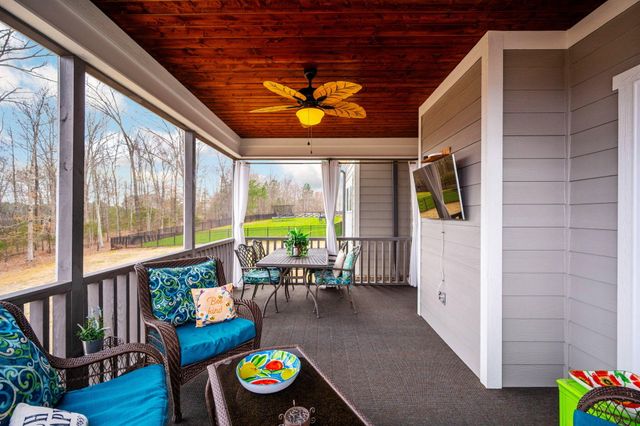 2110 River Watch Drive, Soddy Daisy, TN 37379