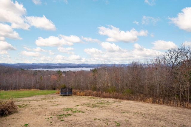 2110 River Watch Drive, Soddy Daisy, TN 37379