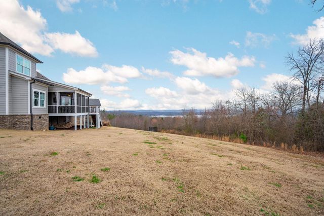 2110 River Watch Drive, Soddy Daisy, TN 37379