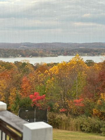 2110 River Watch Drive, Soddy Daisy, TN 37379