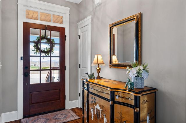 2110 River Watch Drive, Soddy Daisy, TN 37379