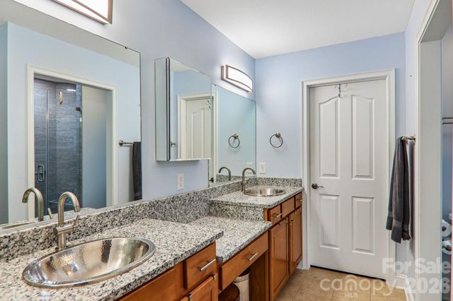 174 Summerfield Place, Flat Rock, NC 28731