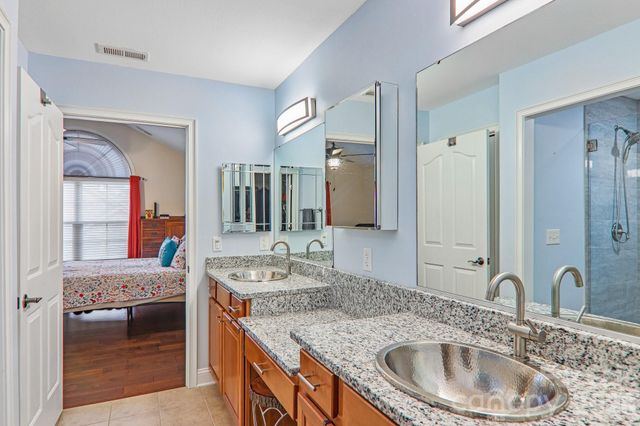 174 Summerfield Place, Flat Rock, NC 28731